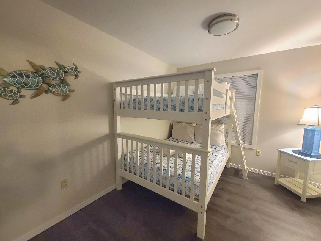 The Beach Is Only Steps Away Gulf Shores Exterior photo